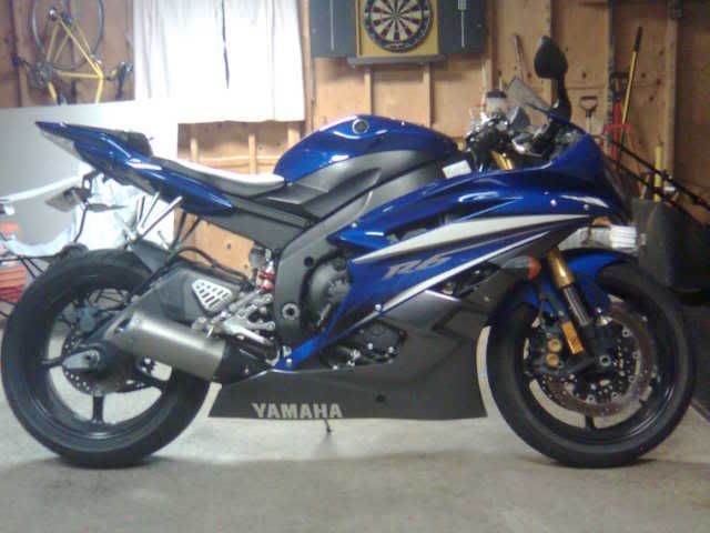 2017 yamaha r6 blue
